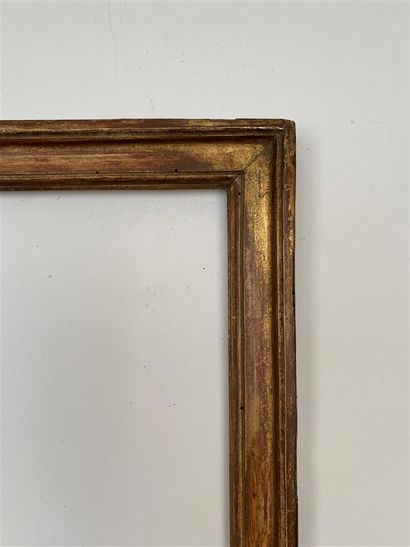 null PAIRE de BAGUETTES en bois mouluré et doré 

Epoque Louis XVI 

33,5 x 25,5...