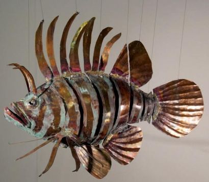 CHAIKIN Michael (XXème s.) Lion Fish Cuivre, bronze, fil de nylon et acier inoxydable,...