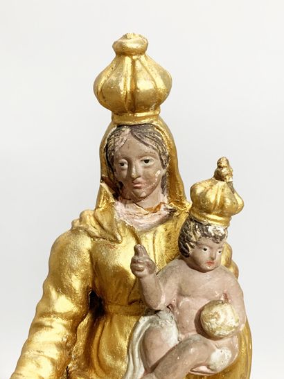 null SANTI BELLI représentant la «Vierge en majesté à l'Enfant» en terre cuite peinte...