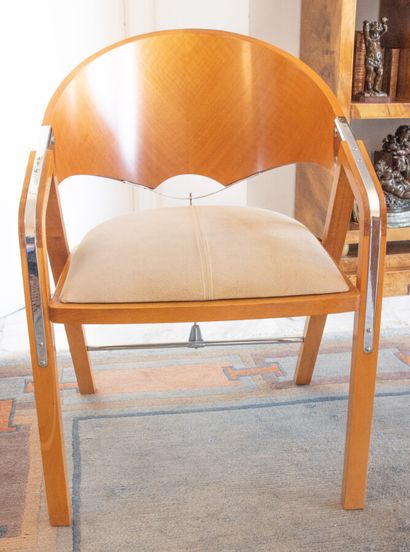 null TRESSERRA Jaimé (Spanish designer, born in 1943)

Joker table and FOUR chairs...