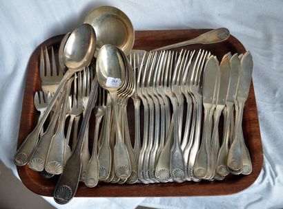 null Strong lot of silver plated cutlery

CRISTOFLE

12 table forks, 8 table spoons,...