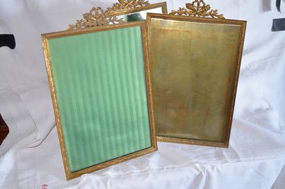 null Set of three gilt brass easel frames

Size : 42 x 27,5 cm