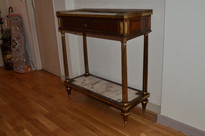 null Mahogany veneered CONSOLE with fluted uprights lined with copper, spindle legs...