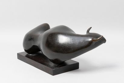 null LHOSTE

Taureau

Bronze à patine noire, signée et datée 1964 n°EA 1/8,, Godart...
