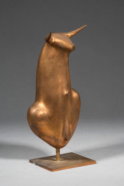  LHOSTE 
Pampelune 
Bronze poli brut (à patiner), n°2/8, CAI fondeur 
Haut : 26 ...