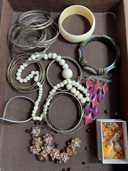Lot of FANTAISE JEWELRY