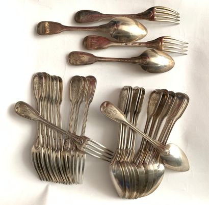 null Ten silver TABLE COUVERTS and two silver TABLE SPoons net pattern

Weight 1760...