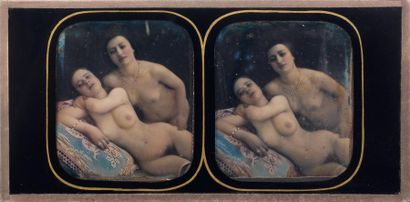 null DAGUERREOTYPE stéréo érotique rehaussé en couleur représentant deux femmes nues...