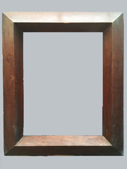 null Wood and walnut veneer frame with sloping profile (missing veneer and scratches)

Circa...