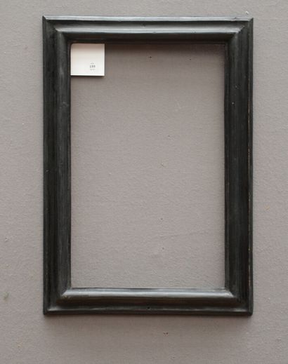 null A moulded and framed wooden frame with a reversed profile

Italy, 18th century

40...