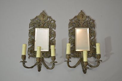 null Pair of wall sconces with three arms of light in regule and rectangular bevelled...