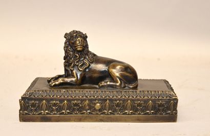 null English school around 1820 

Reclining Lion

Bronze with brown patina on a rectangular...