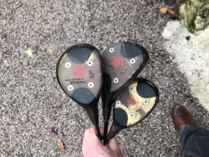 null SET OF GOLF CLUBS

Burnes 3 , Pittsburg 7 ; Persinnuion 7 and a bag. 

Walter...