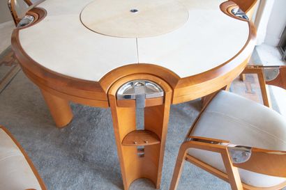 null TRESSERRA Jaimé (Spanish designer, born in 1943)

Joker table and FOUR armchairs...