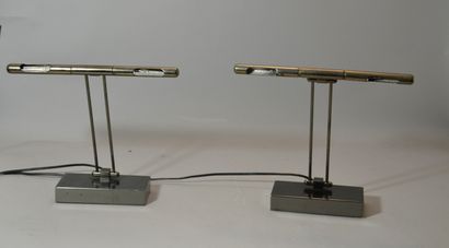 null Deux LAMPES de bureau en métal patiné

Ed. Mille Luci, vers 1970

Haut.: 30...