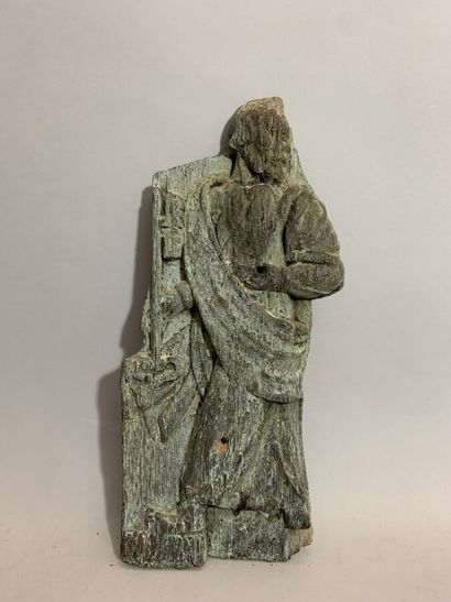  PANNEAU en chêne sculpté représentant Saint-Pierre. 
Probablement XVIIIe siècle....