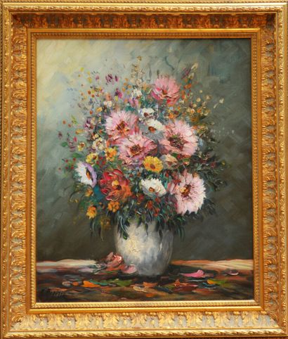 null Robert MOGISSE (1933)

Bouquet de fleurs sur un entablement

Huile sur toile

45,5...