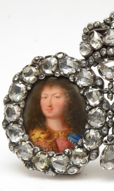 null Exceptionnelle boîte à portrait figurant Louis XIV et Marie-Thérèse d'Autriche.

Portraits...