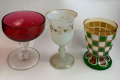 null Lot of various glasses and goblets in opaline, colored glass or overlay. 

XIXth...