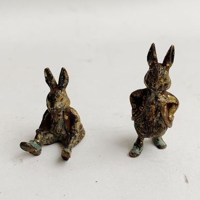 null Deux lapins en bronze de Vienne. 

Hauteur : 3 et 3,6 cm