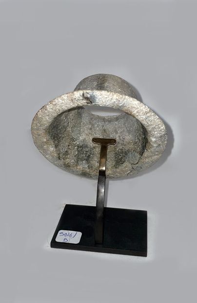 null Boucle d'oreille

Culture Maya, Mexique

500 - 900 ap. JC

Diam. : 11 cm.