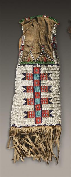 PEARLED TOBACCO BAG - Plains Indians, late...