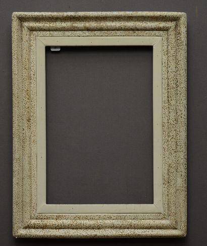 null Frame in molded and gilded wood. 

Beginning of XXth century

Dim : 82 x 62...