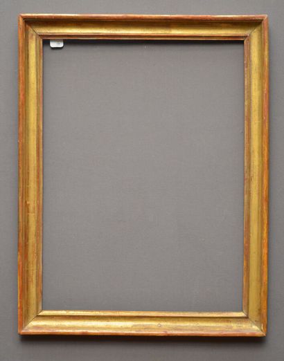 null Frame in molded and gilded wood. 

Beginning of XXth century

Dim : 82 x 62...