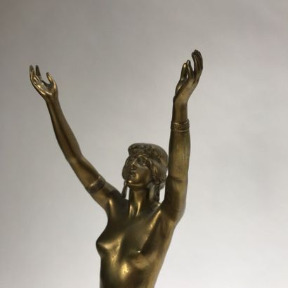null Paul Eugène BRETON (1868 - 1933)
Salambô 
Bronze à patine dorée 
Titré et signé...