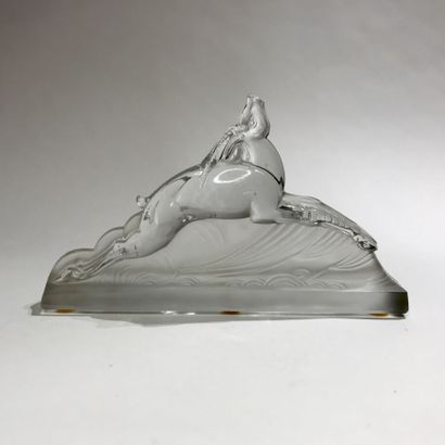 null Manufacture of VAL SAINT LAMBERT
Antelope
Proof in glass bench molded frosted.
Signed.
H...