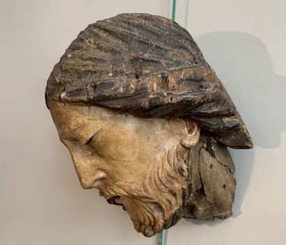 null Head of Christ in carved wood. 
End of the 18th century. 
(Cracks) 