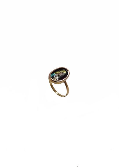 RING 
in 18K yellow gold with enamel decoration....