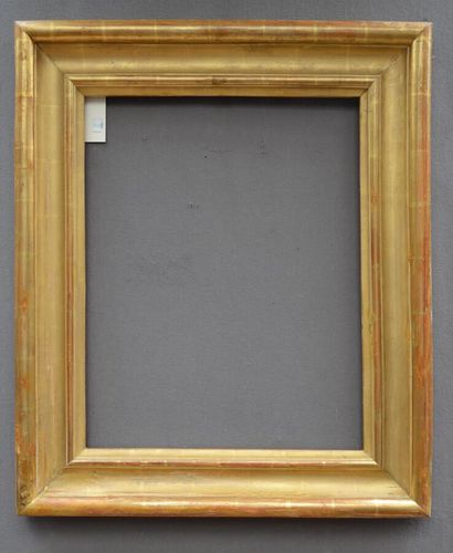 null CADRE en bois mouluré doré.
XIXe siècle.
Dimensions : 52 x 42 x 10,5 cm.