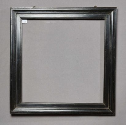 Frame in molded wood with blackened aplat.
18th...