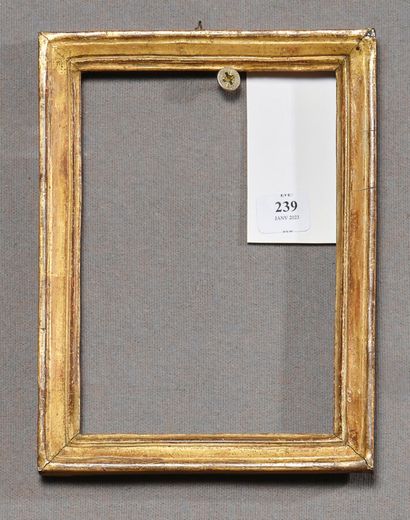 null Small frame in molded wood, carved and gilded. 
End of XVIIIth and beginning...