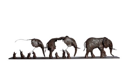null CHESNEAU Pascal (né en 1967)
Eléphants
Sculpture en tôle formée soudée,
26 x...