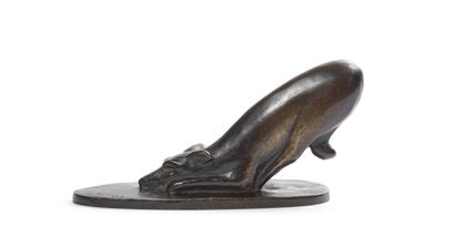 null Henri PUVREZ (1893-1971)
CHIEN
Bronze à patine brune nuancée,
Signé sur la terrasse,
Marque...
