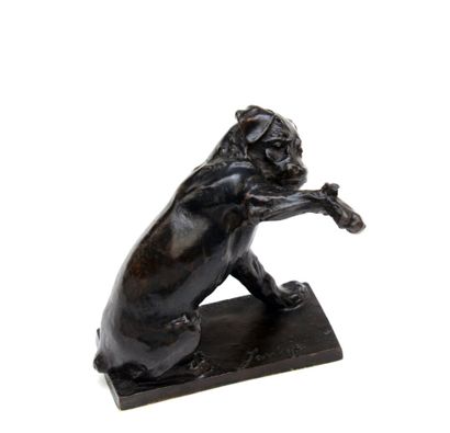 null Edouard-Marcel SANDOZ (1881-1971) 
Dog with a bee
Bronze with brown patina
Signed...