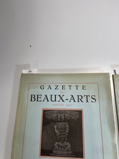 null Ensemble de livres :
La gazette des beaux art Mai-Juin 1957
+ Trois extraits...