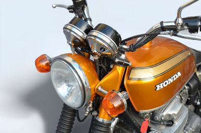 null HONDA CB 750 FOUR K2 1974 
Candy gold color 
Odometer reading : 2197 km 
Complete...
