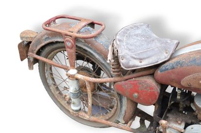 null KOEHLER ESCOFFIER S6V 125cc 1950
Equipped with a Villiers engine not blocked...