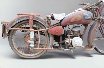 null KOEHLER ESCOFFIER S6V 125cc 1950
Equipped with a Villiers engine not blocked...