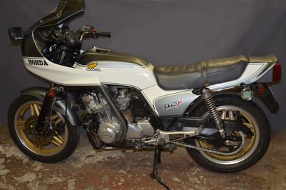null HONDA 750 FII BOL D'OR 1982 
Odometer reading : 66895 km 
This very well maintained...
