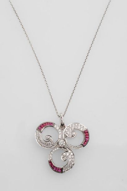 null NECKLACE 
in 18k white gold paved with brilliant-cut diamonds and baguette-cut...