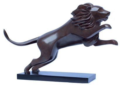 GEYMANN Guy (né en 1951) Lion Bronze a patine brun fonce nuance, signe et numerote...