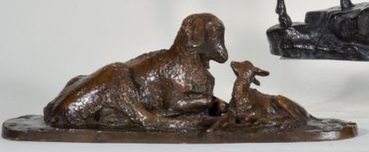 BITTER Ary (1883-1973) Brebis et agneau Bronze a patine brun-or, signe. Lehmann editeur...