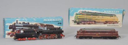  (Ecart HO)Märklin: Locomotive et son tender type 230 noir et rouge DB 38 1807 (dans...