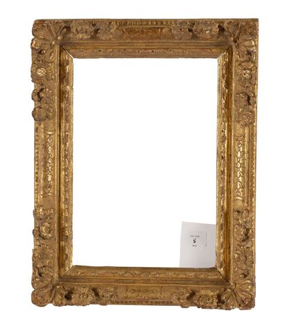 Small carved and gilded oak FRAME decorated...