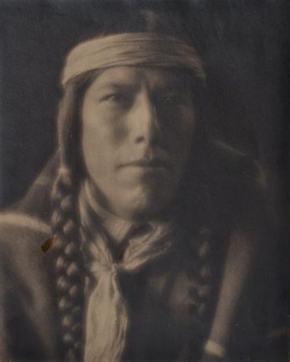 Auteur non identifié An American indian, vers 1930 Tirage argentique Canuto Suazo,...