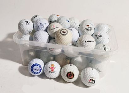 FORT LOT de plus de 40 balles de golf de...
